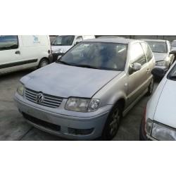 volkswagen polo berlina (6n2) del año 2000