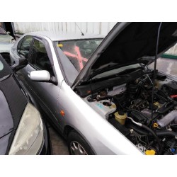 nissan primera berlina (p11) del año 2001