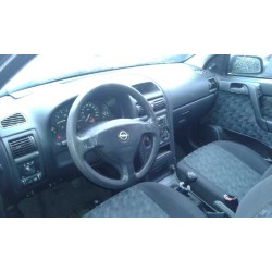 opel astra g berlina del año 1999