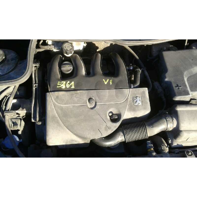 peugeot 206 berlina del año 2000