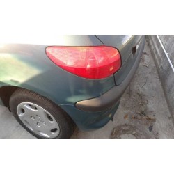 peugeot 206 berlina del año 2000