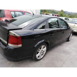 opel vectra c berlina del año 2003