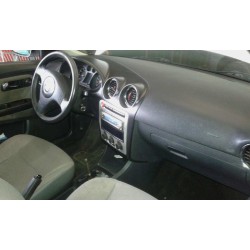 seat ibiza (6l1) del año 2003
