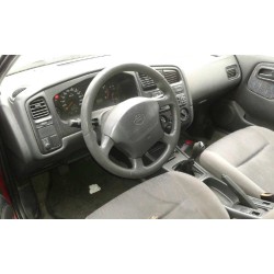 nissan primera berlina (p11) del año 1999