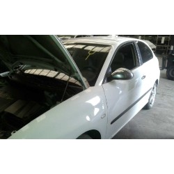 seat ibiza (6l1) del año 2003