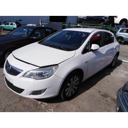 opel astra j lim. del año 2010