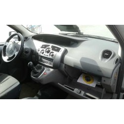 renault scenic ii del año 2004