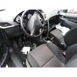 peugeot 207 del año 2007