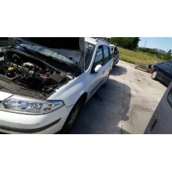 renault laguna ii grandtour (kg0) del año 2004