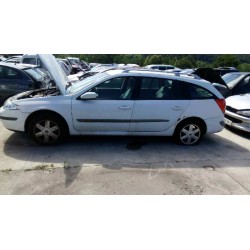 renault laguna ii grandtour (kg0) del año 2004
