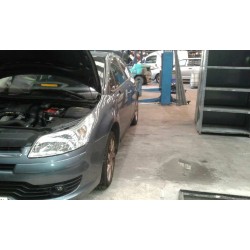 citroen c4 berlina del año 2005