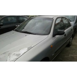 daewoo lanos del año 1999
