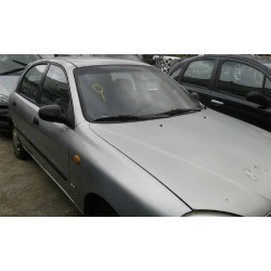 daewoo lanos del año 1999