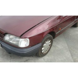 ford sierra berlina del año 1990