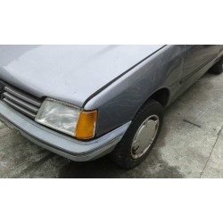 peugeot 205 berlina del año 1989