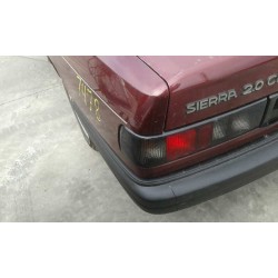ford sierra berlina del año 1990