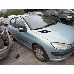peugeot 206 berlina del año 2002