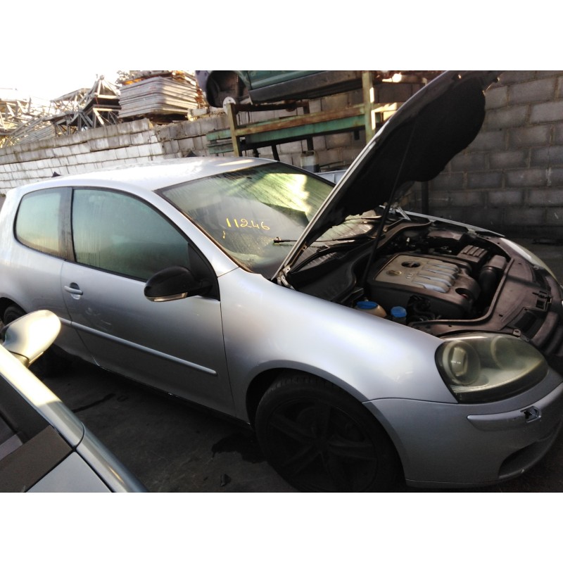 volkswagen golf v berlina (1k1) del año 2004