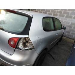 volkswagen golf v berlina (1k1) del año 2004