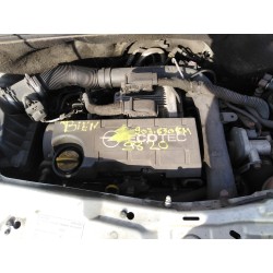 opel meriva del año 2004