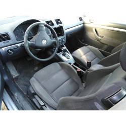 volkswagen golf v berlina (1k1) del año 2004