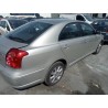toyota avensis berlina (t25) del año 2004