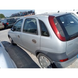 opel corsa c del año 2002