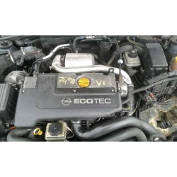 opel vectra b berlina del año 2000