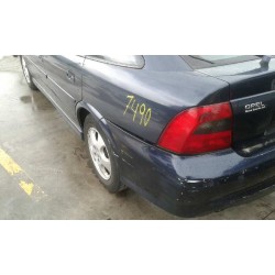 opel vectra b berlina del año 2000