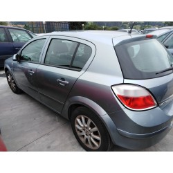 opel astra h berlina del año 2005
