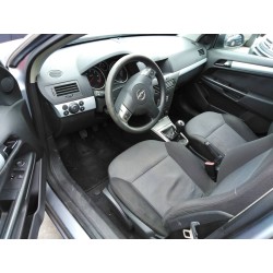 opel astra h berlina del año 2005
