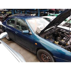 nissan primera berlina (p11) del año 2000