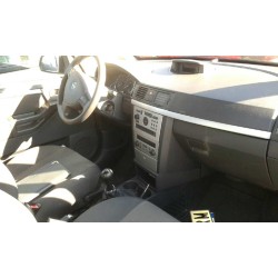 opel meriva del año 2004