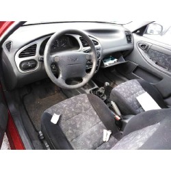daewoo lanos del año 2001