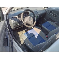 seat ibiza (6k1) del año 2001