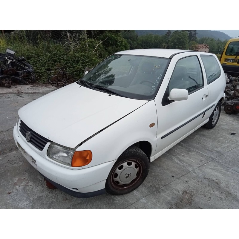 volkswagen polo berlina (6n1) del año 1996