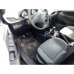 peugeot 207 del año 2010