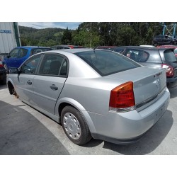 opel vectra c berlina del año 2003