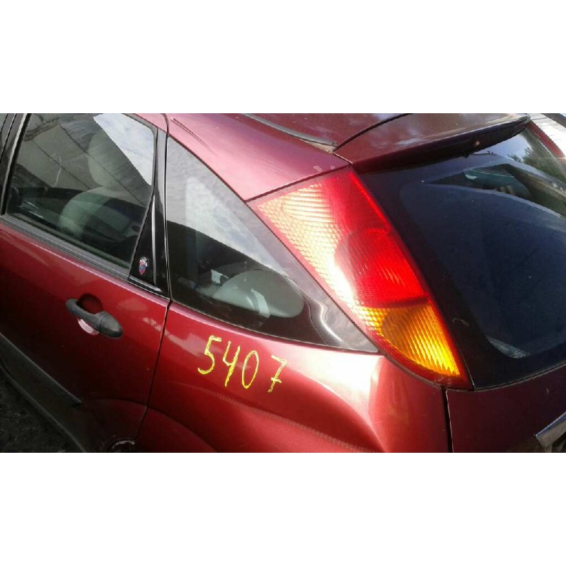ford focus berlina (cak) del año 1998