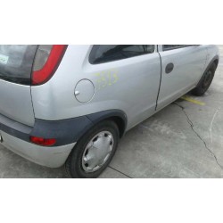 opel corsa c del año 2002