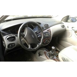 ford focus berlina (cak) del año 1998