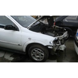 opel astra g berlina del año 2004