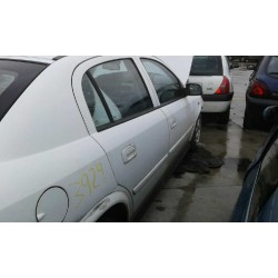 opel astra g berlina del año 2004