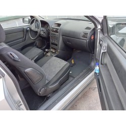 opel astra g berlina del año 2004