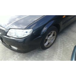 mazda 323 berl. f/s (bj) del año 2002