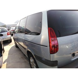 peugeot 807 del año 2003