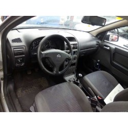 opel astra g berlina del año 2003