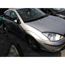 ford focus berlina (cak) del año 2004