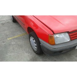 peugeot 205 berlina del año 1983