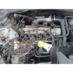 renault laguna ii grandtour (kg0) del año 2004